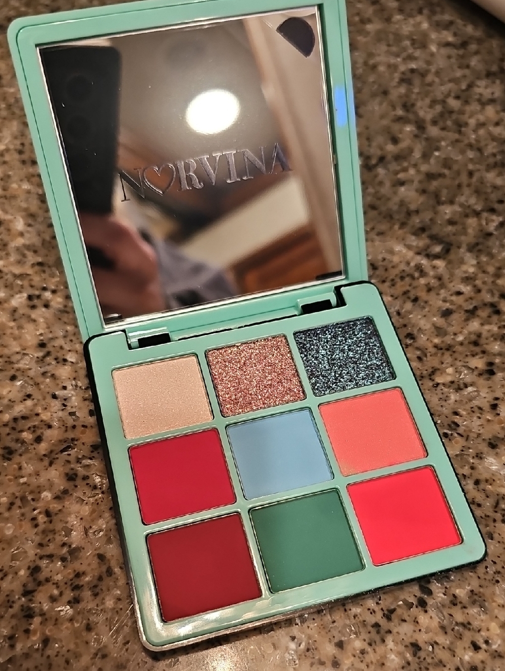 Mint 9-Shadow Eyeshadow Palette — Coral, Pink, Blue & Green Shades
